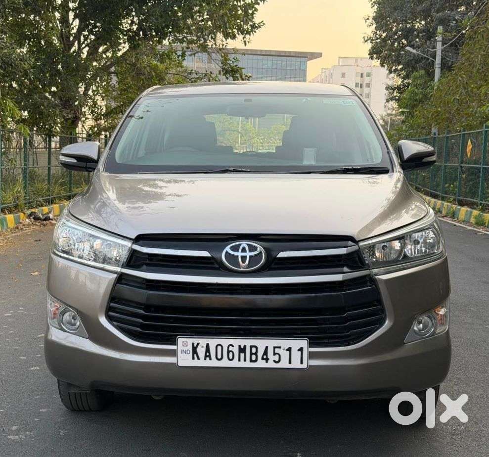 Toyota Innova Crysta 2.4 G Mt, 2017, Diesel