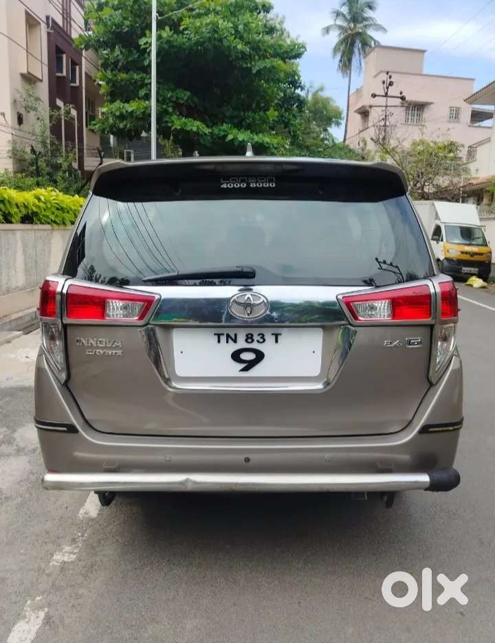 Toyota Innova Crysta [2020-ongoing] 2.4 Gx 8 Str, 2017, Diesel