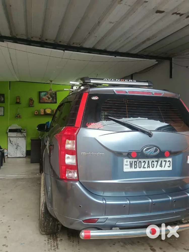 Xuv500 Showroom Maintain Well Condition Car With Extra Exarise Added