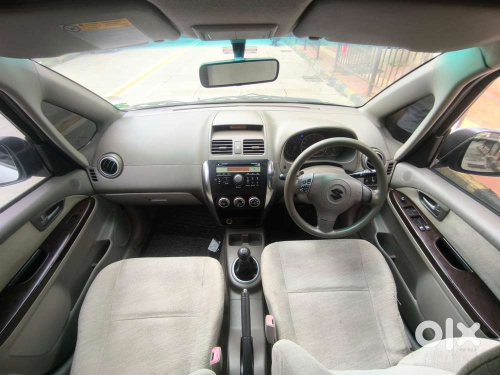 Maruti Suzuki Sx4 Zxi Mt Bsiv, 2010, Petrol