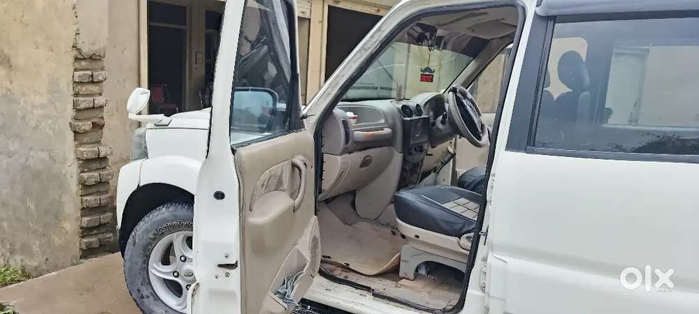 Mahindra Scorpio Classic 2011 Diesel Manual