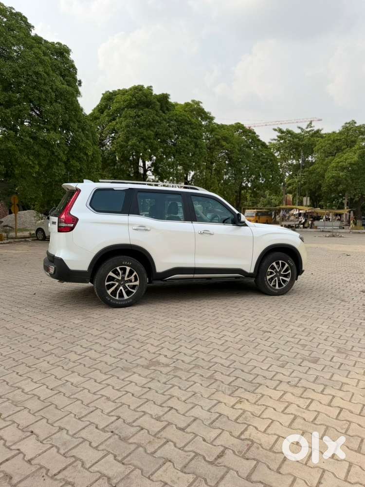 Mahindra Scorpio-n Diesel Manual 4xplor  2024 Mohali Number , 1st Owne