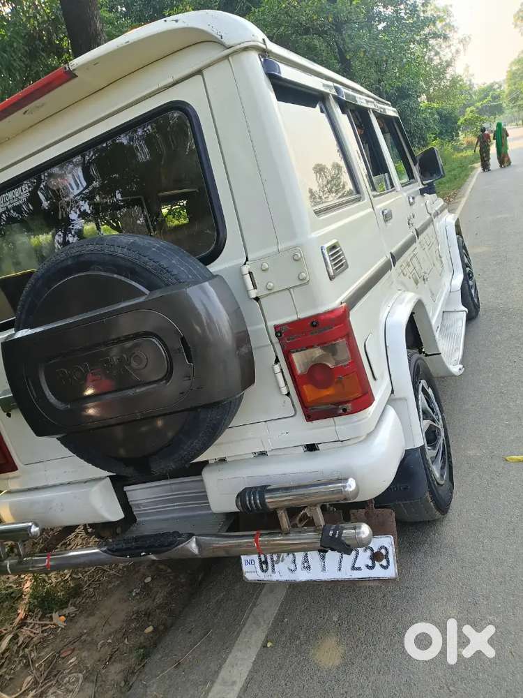 14/12/2013 Mahindra Bolero Sle