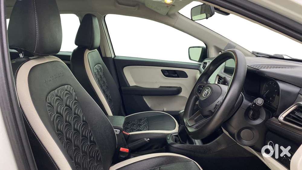 Tata Altroz 1.2 Xt, 2023, Petrol