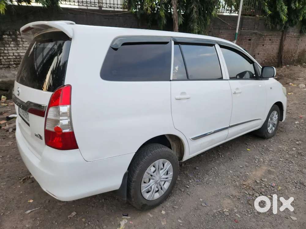 Toyota Innova 2016 Diesel Well Maintained