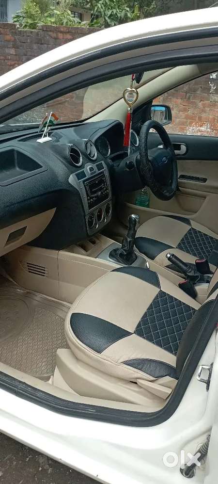 Ford Aspire 2013 Diesel 120000 Km Driven