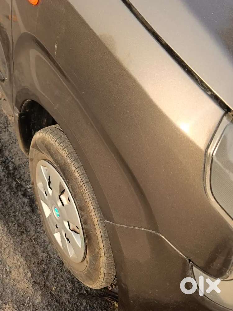 A Well Maintained Car With 2 Keys And Comfortable To Drive