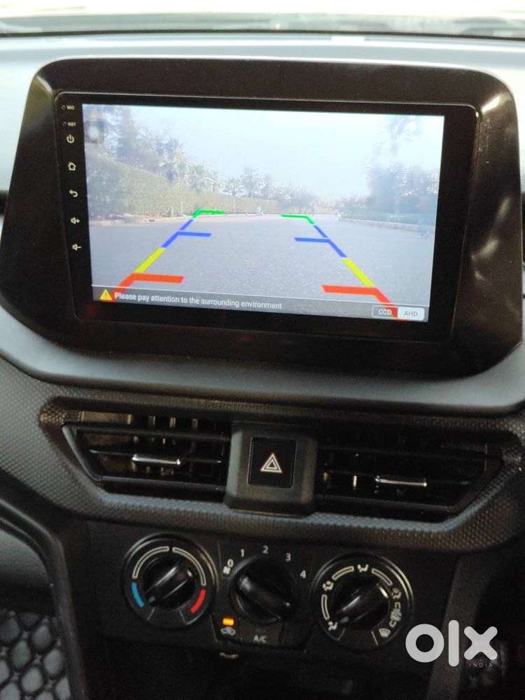 Maruti Suzuki Brezza 1.5 Lxi Smart Hybrid, 2024, Cng & Hybrids