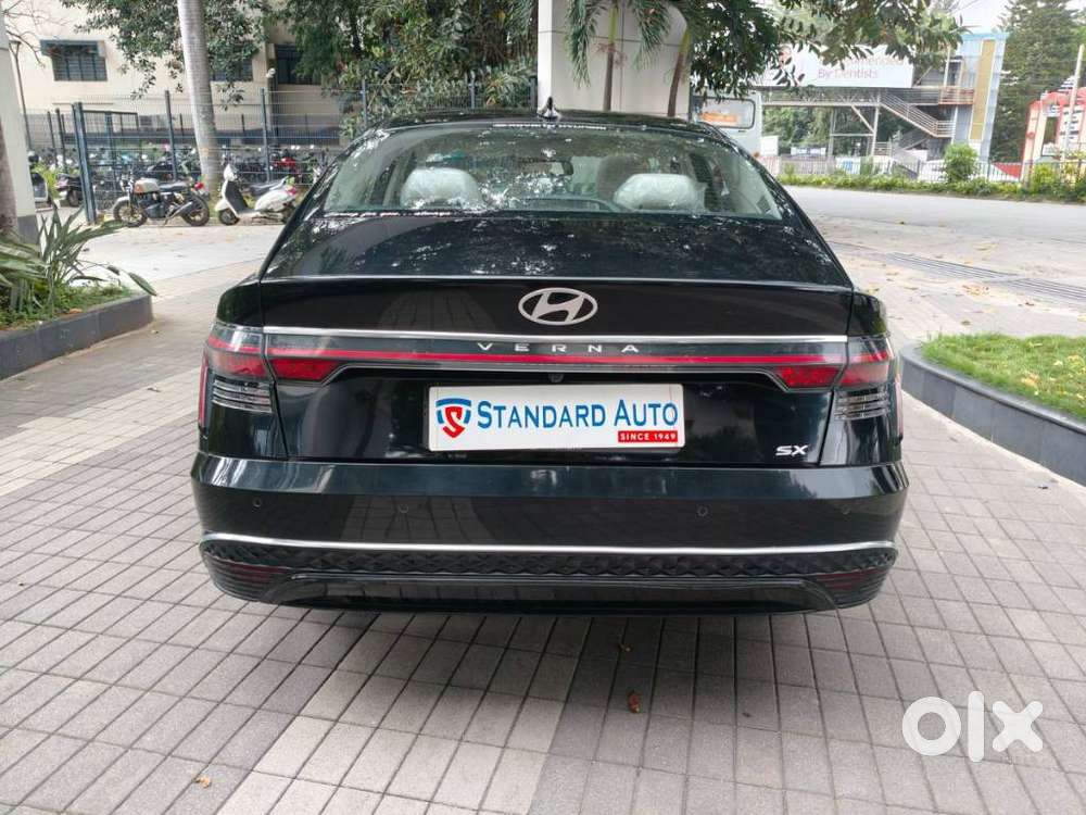 Hyundai Verna 1.5 Sx (o) Ivt, 2024, Petrol