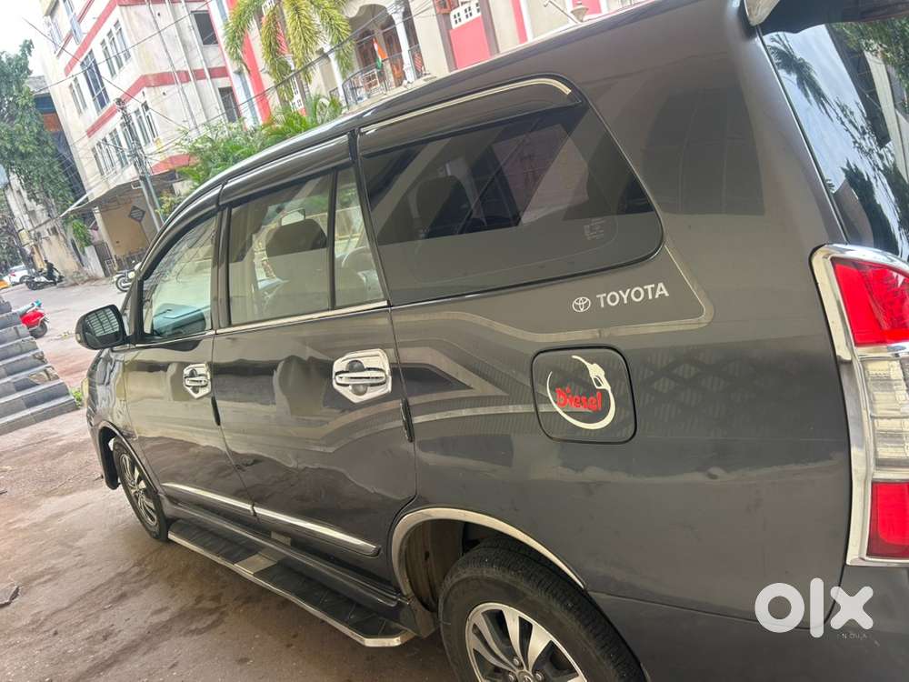 Toyota Innova 2015 Diesel Well Maintained