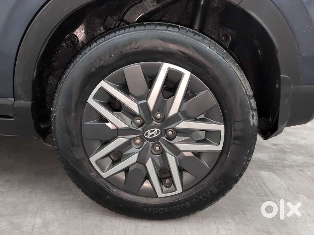 Hyundai Venue 1.0 S (o) Turbo Dct, 2024, Petrol