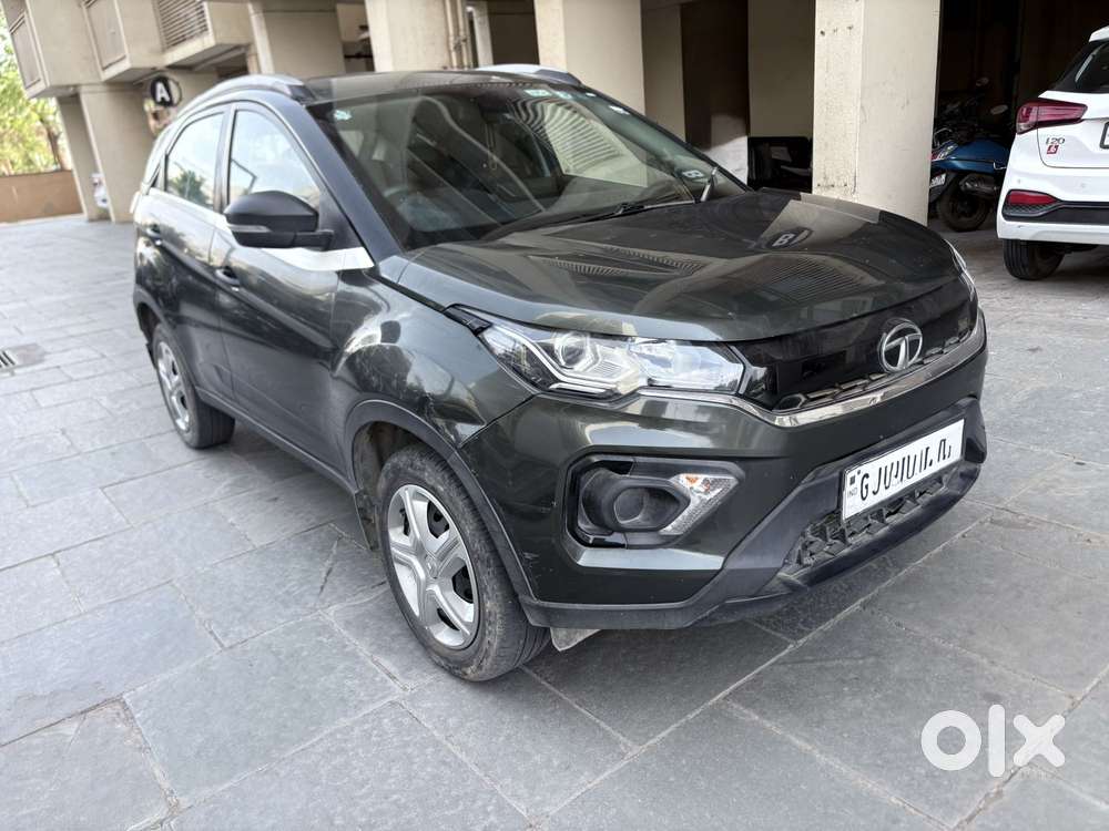 Tata Nexon 1.5 Revotorq Xm (s), 2021, Petrol