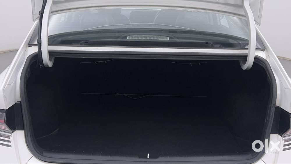 Hyundai Verna 1.5 Sx Turbo Petrol Mt, 2023, Petrol