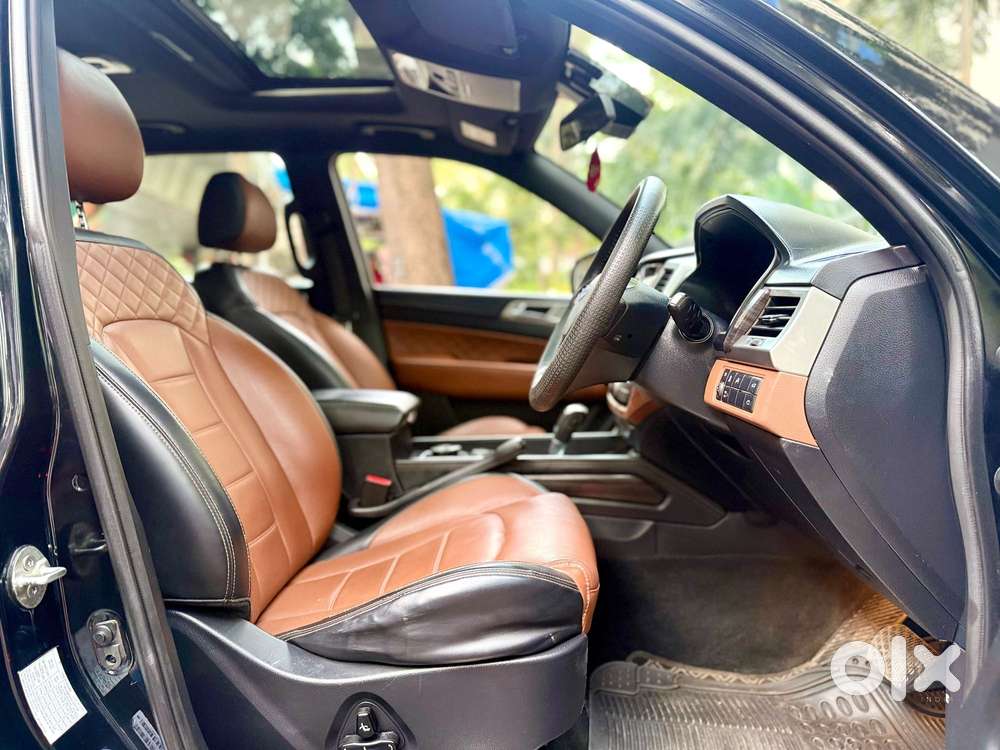 Mahindra Alturas G4 4x4 At, 2019, Diesel