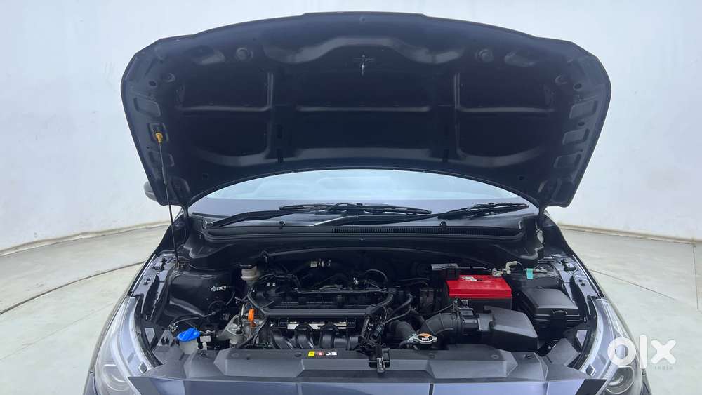Hyundai I20 Asta (o) 1.2 Mt, 2023, Petrol
