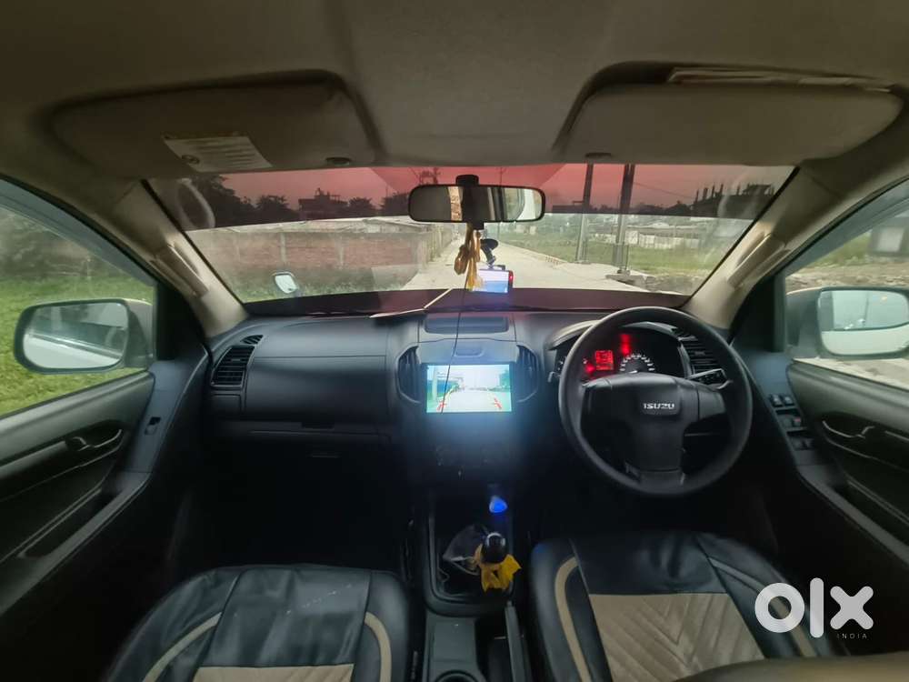 Isuzu D-max V-cross Standard, 2021, Diesel