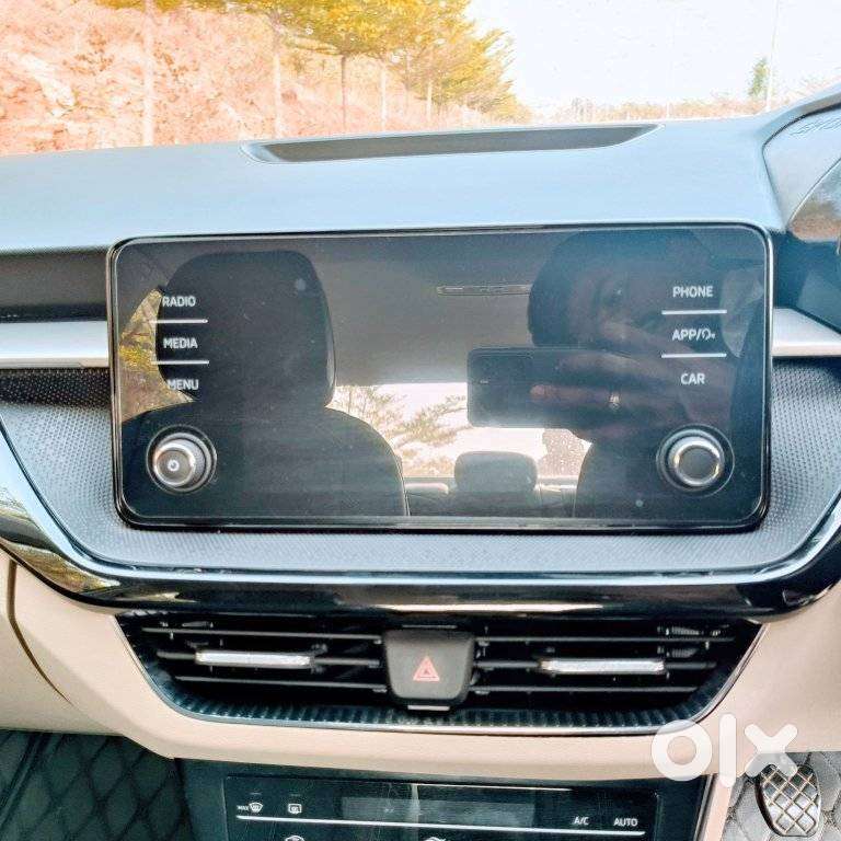 Skoda Slavia Ambition 1.5l Tsi Mt, 2023, Petrol