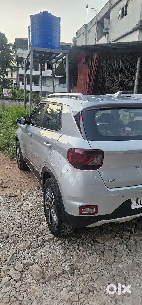 Hyundai Venue 2022 Diesel Well Maintained 49000