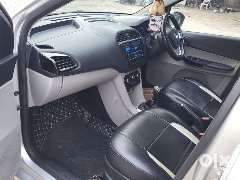 Tata Tiago 1.2 Revotron Xt (o), 2017, Petrol