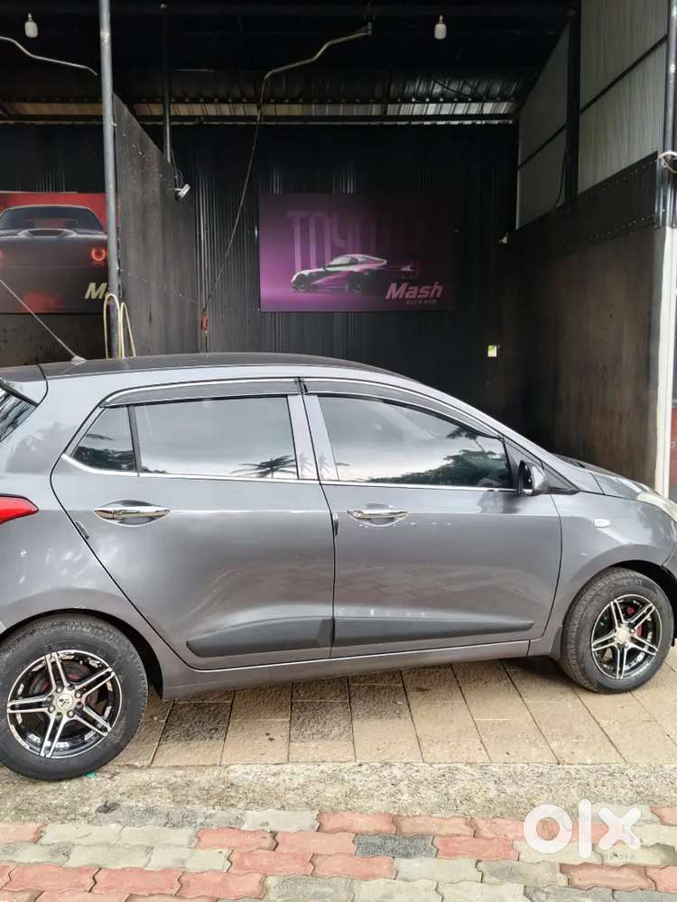 Hyundai Grand I10 2016 Diesel 117658 Km Driven. Urgent Sale