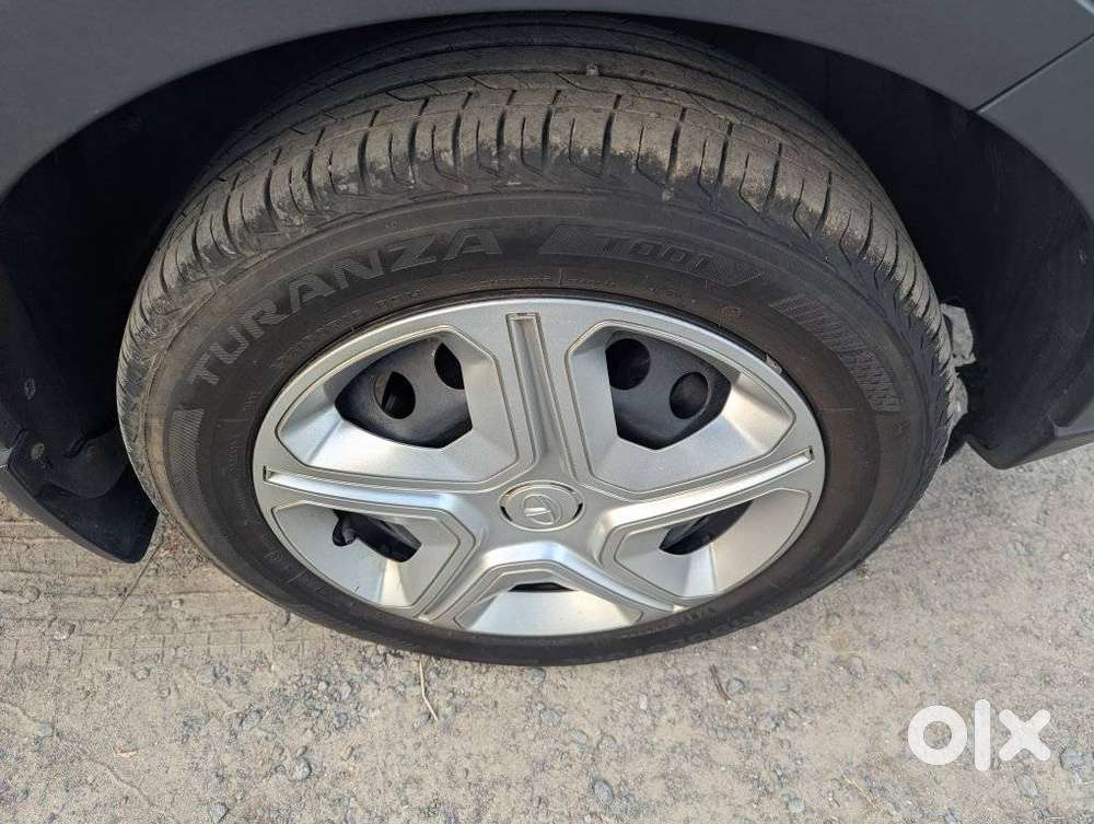 Tata Nexon 1.5 Revotorq Xm (s), 2022, Diesel