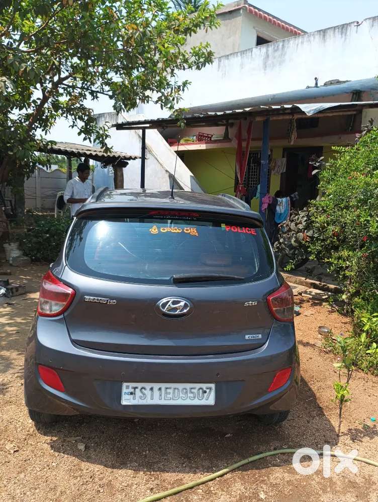 Hyundai Grand I10 2015 Diesel 100000 Km Driven