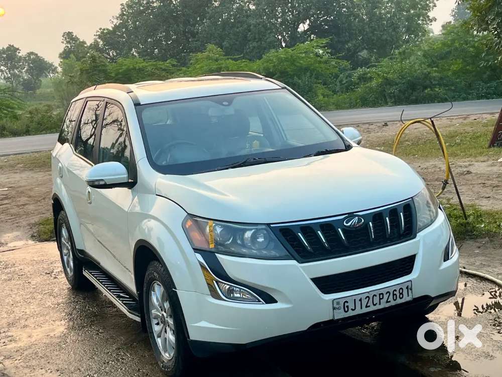Mahindra Xuv W10 2016