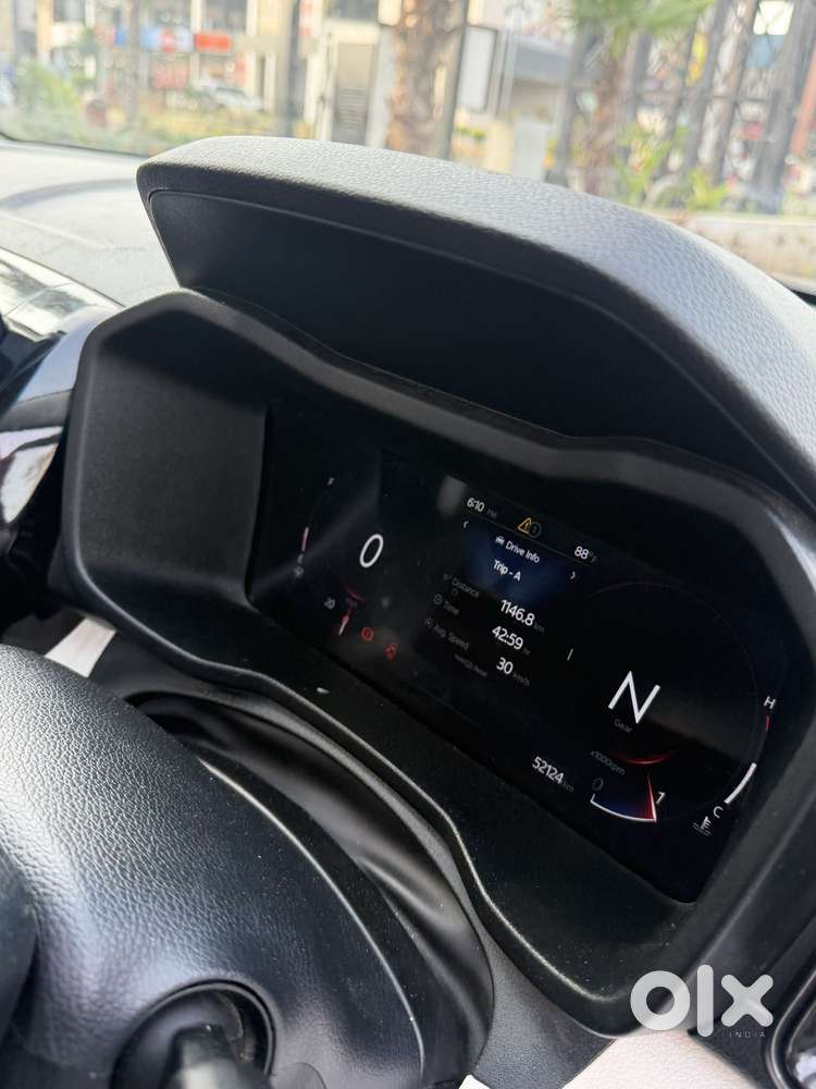 Mahindra Xuv 3xo Ax5 1.5 Diesel Autoshift Plus, 2024, Diesel