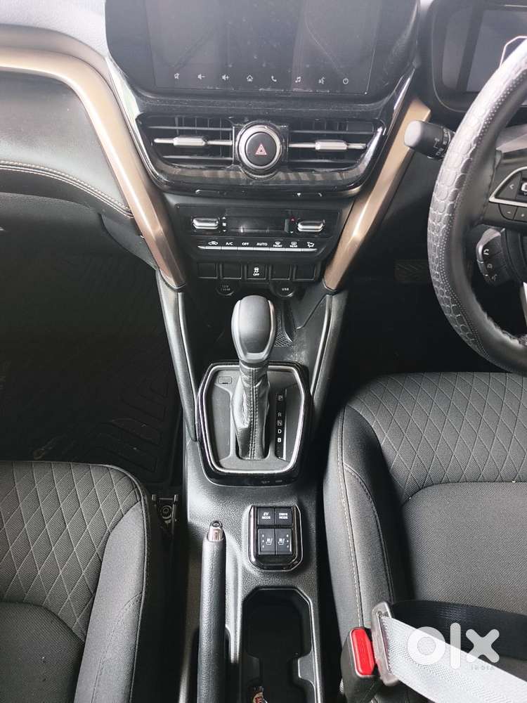 Maruti Suzuki Grand Vitara 1.5 Zeta Smart Hybrid At, 2026, Petrol