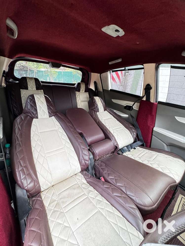 Mahindra Kuv 100 Mahindra-kuv-100-d75-k2, 2016, Petrol