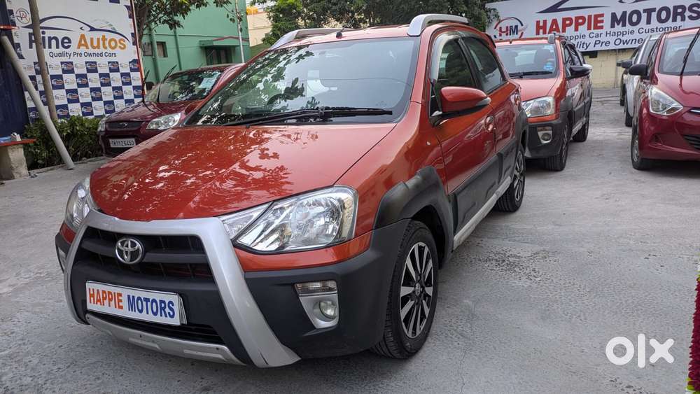 Toyota Etios Cross 1.5l V, 2016, Petrol