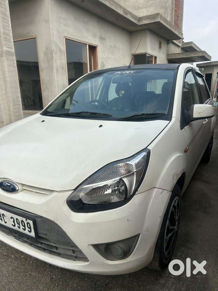 Ford Figo Petrol 2012