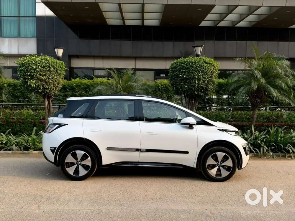 Mg Windsor Ev Essence, 2024, Electric