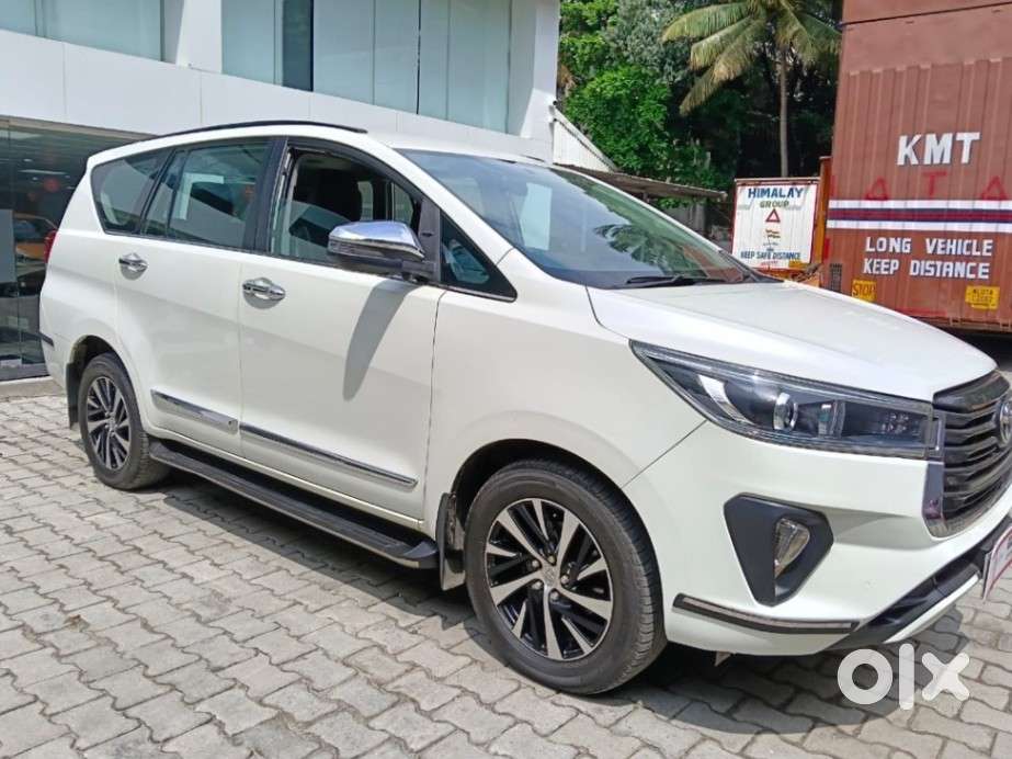 Toyota Innova Crysta [2020-ongoing] 2.4 Zx 7 Str, 2022, Diesel