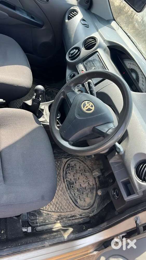 Toyota Etios Liva 2012 Diesel 130000 Km Driven