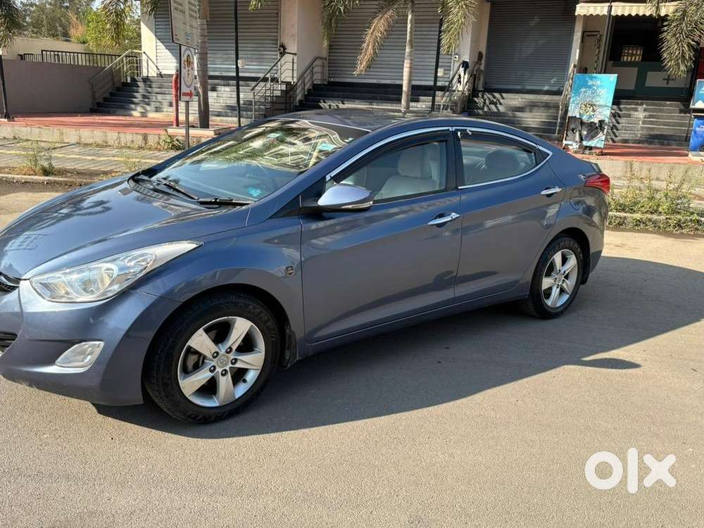 Hyundai New Elantra 2014 Petrol Well Maintained