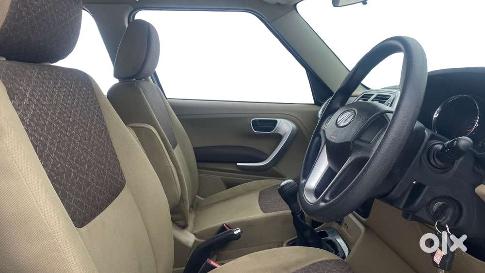 Mahindra Tuv 300 Mhawk100 T8, 2015, Diesel