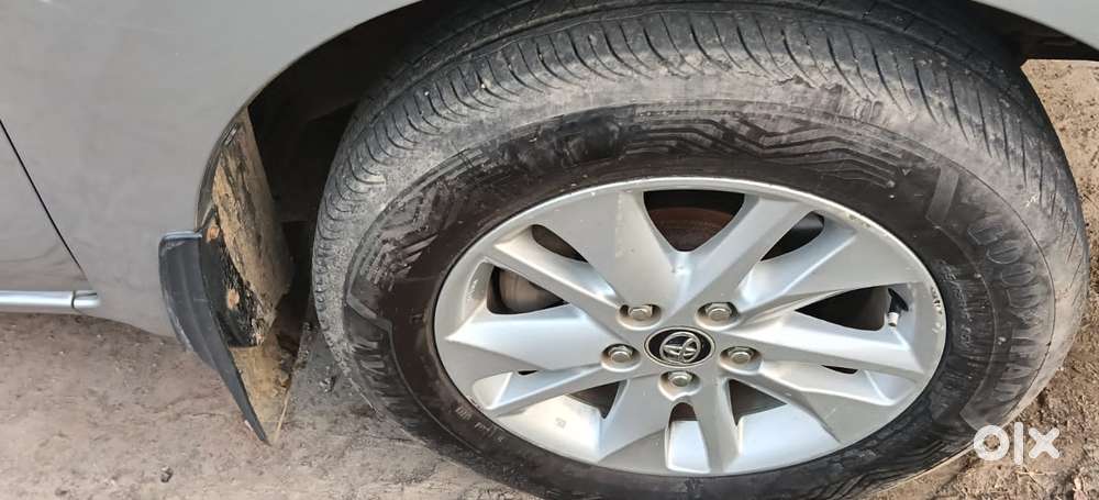 Toyota Innova Crysta 2.4 G Mt, 2017, Diesel
