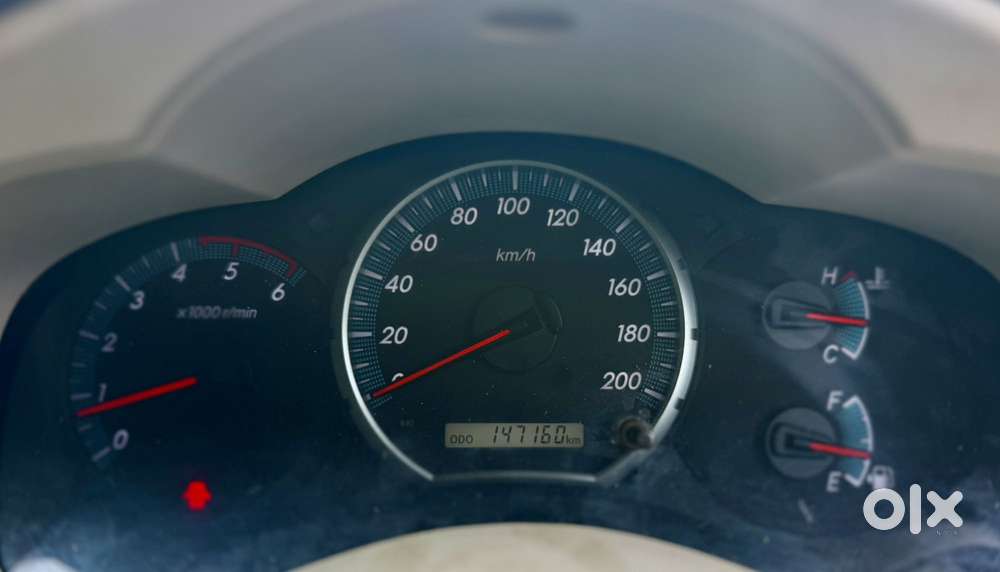 Toyota Innova 2.5 Zx 7 Str Bs-iv, 2014, Diesel