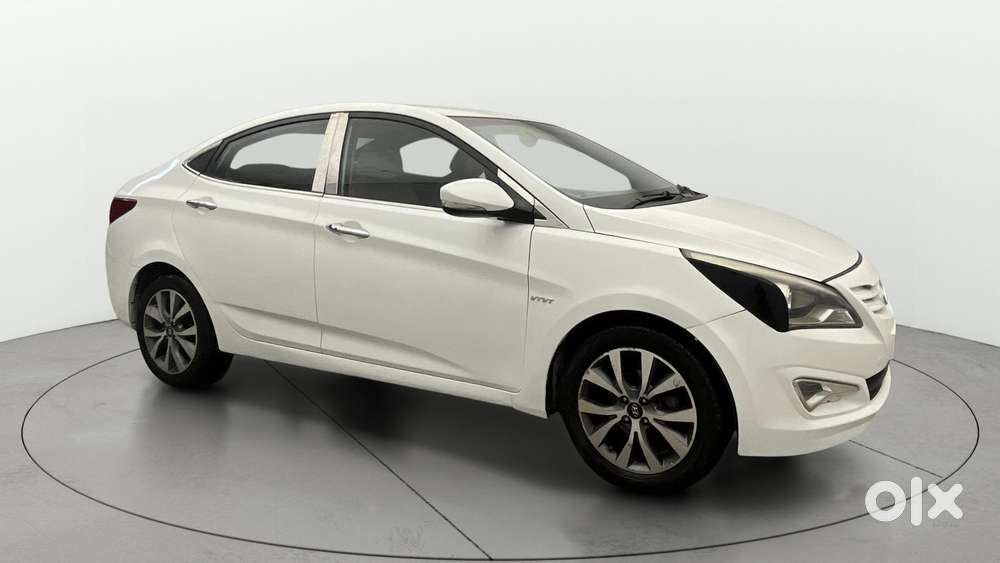 Hyundai Verna [2015-2018] Fluidic 4s 1.6 Vtvt Sx, 2015, Petrol