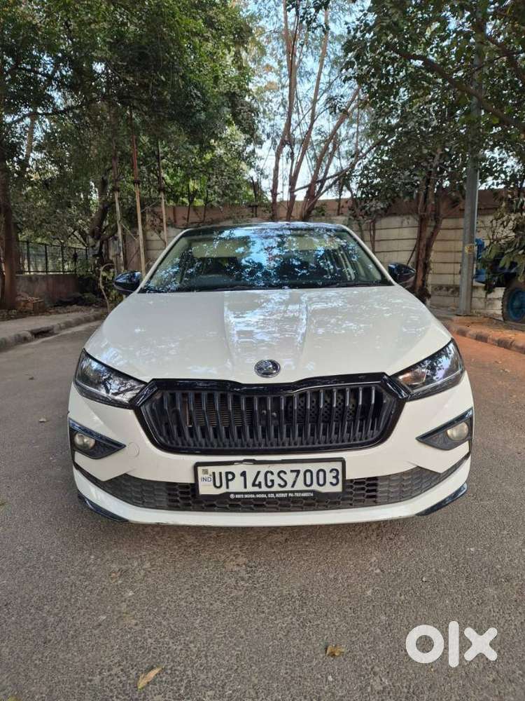 Skoda Slavia 1.0 Ambition Tsi, 2025, Petrol