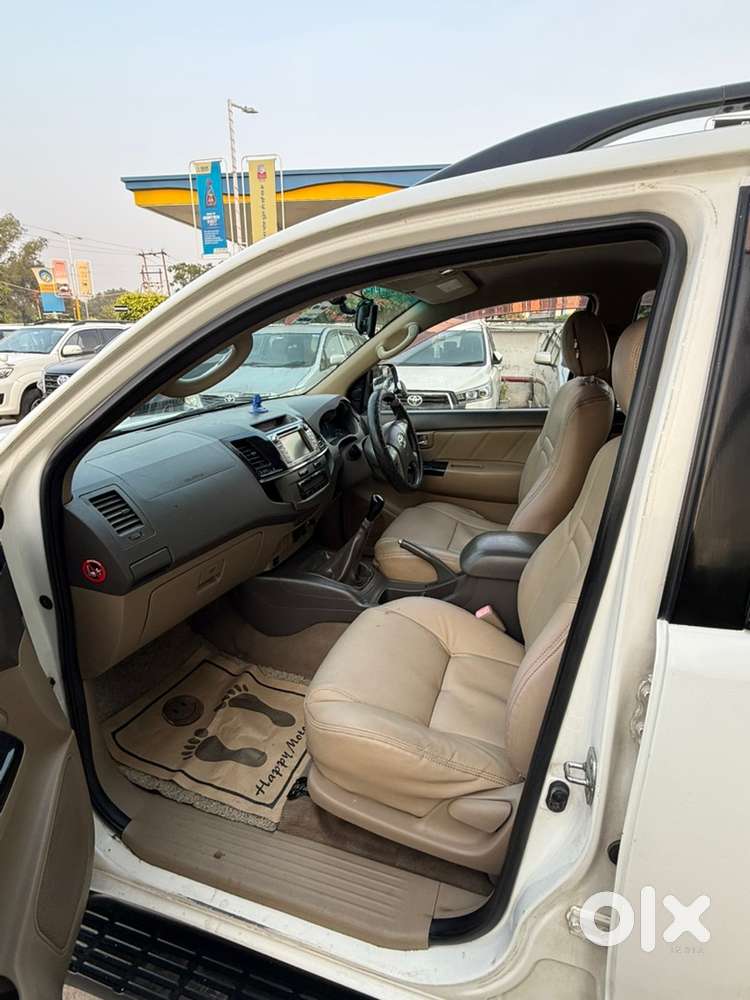 Toyota Fortuner 2013 Diesel Mt – Powerful & Well Maintained
