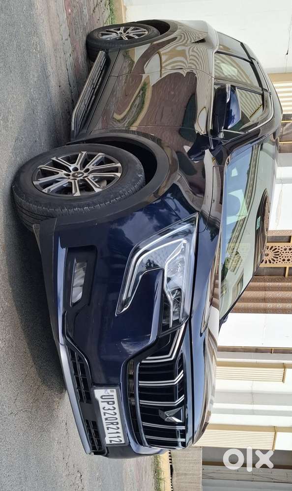 Mahindra Xuv700 2.2 Ax 7 Diesel At Str, 2025, Diesel