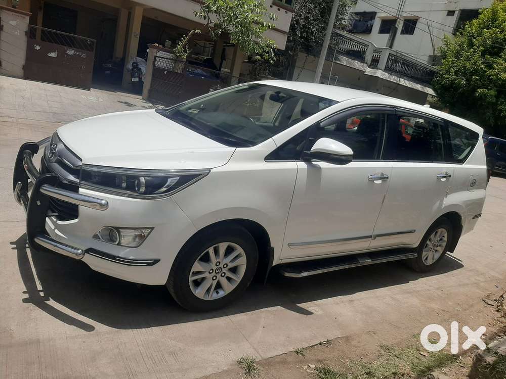 Toyota Innova Crysta 2.4 V 8 Str, 2018, Diesel