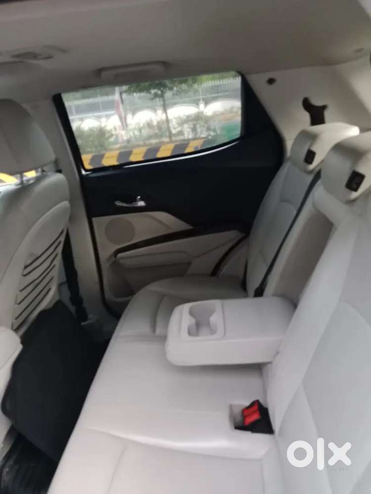 Mahindra Xuv300 2019 Diesel Well Maintained