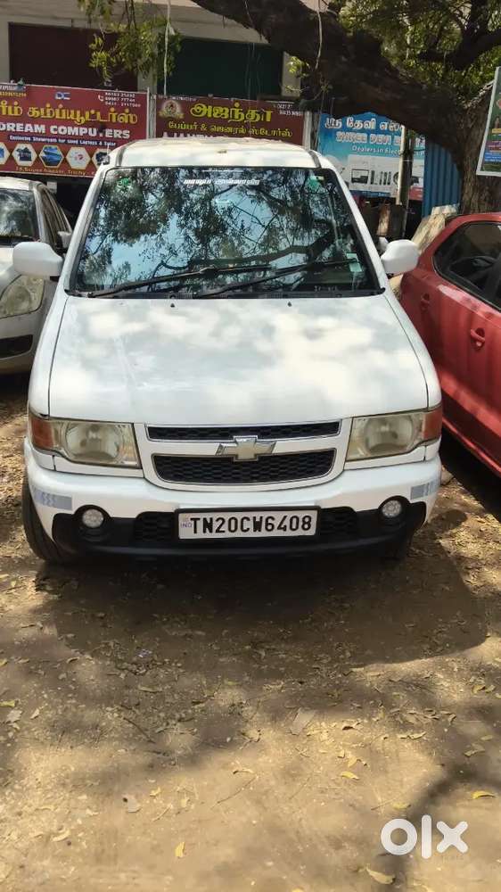 Chevrolet Tavera Neo 2013
