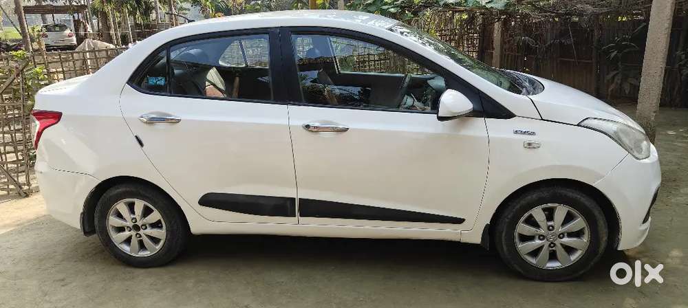 Hyundai Xcent Diesel 2015 Manual 4th Owner