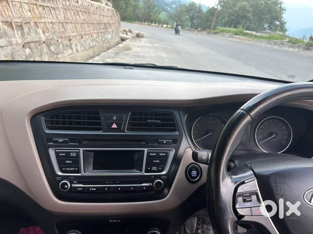 Hyundai I20 Sportz Petrol Manual 2015
