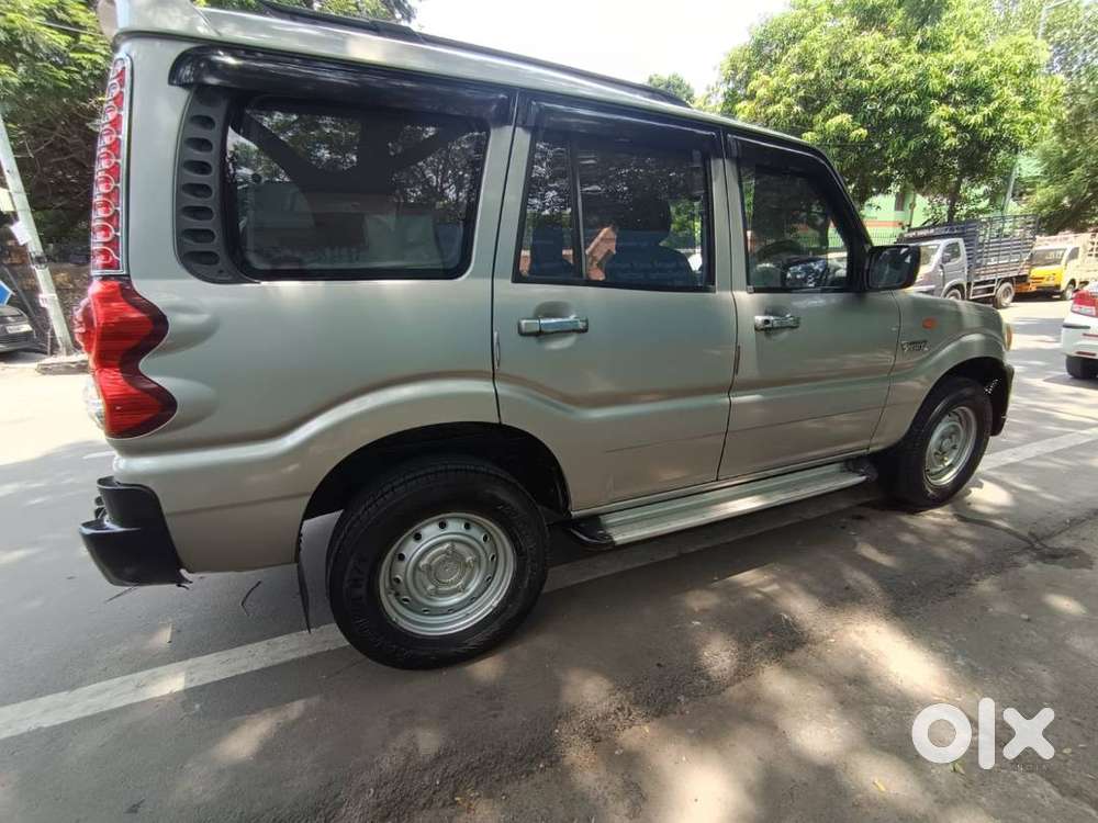 Mahindra Scorpio 2012 2.2 Lx Bsiv 2wd Diesel Manual Second Owner