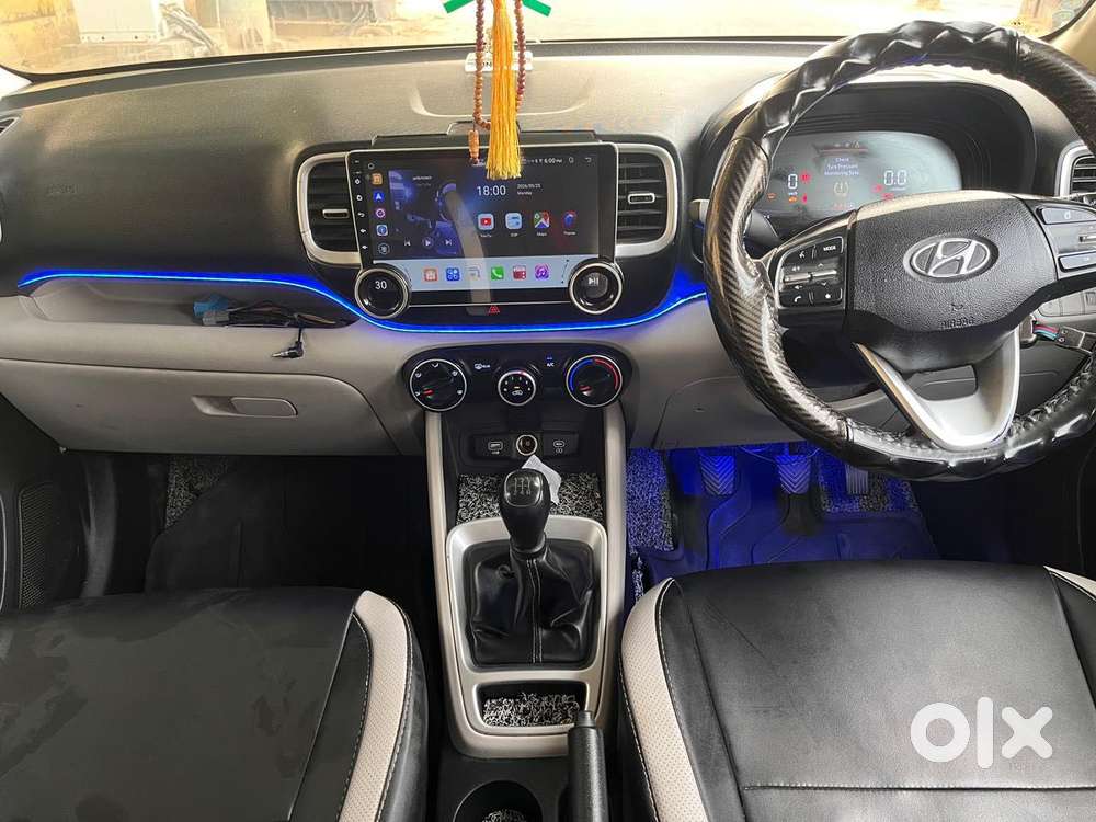Hyundai Venue 1.2 S (o), 2024, Petrol